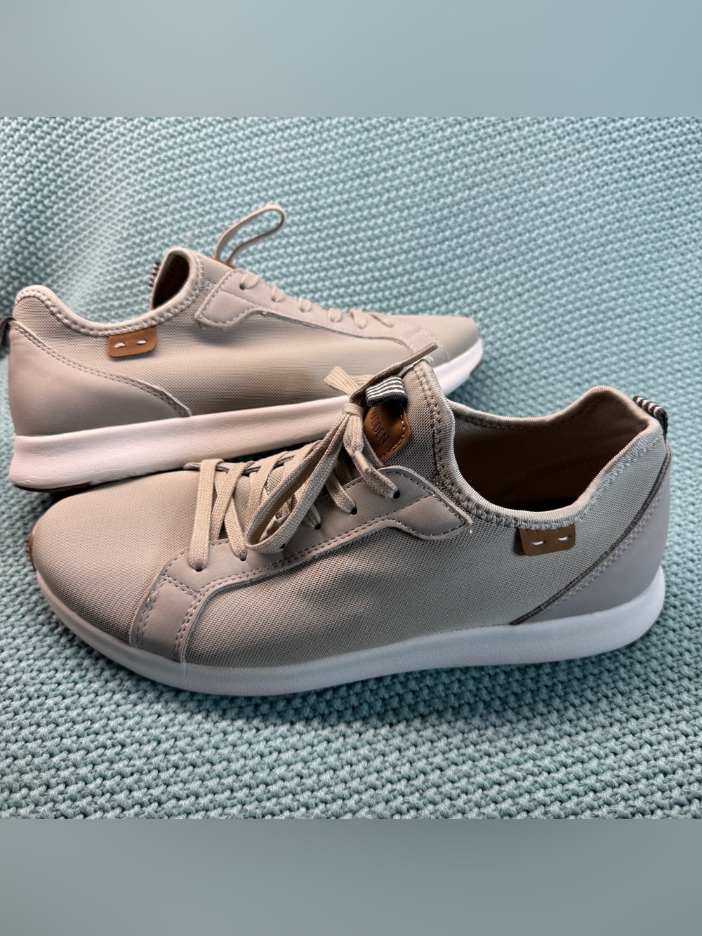 Steve Madden P-Parke Sneakers Men’s 10 Beige Gray Knit Low Top Casual Shoes
